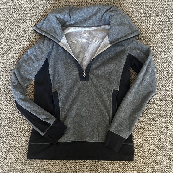 Lululemon jacket - Picture 1 of 5
